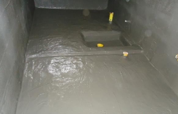 聚合物水泥基防水涂料如何使用？